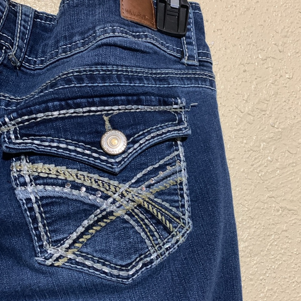 Wallflower Jeans 7 Reg Jr Blue Stretchy Bootcut Embroidered Back Flap Pockets - Picture 11 of 15